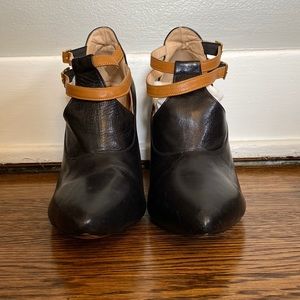 EUC black/cognac JB (handcrafted in USA) heels size 9.5